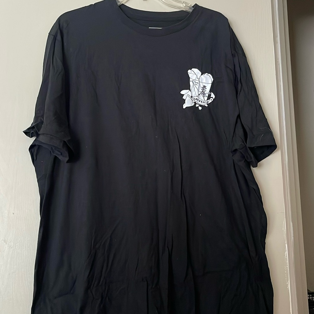 Converse tshirt